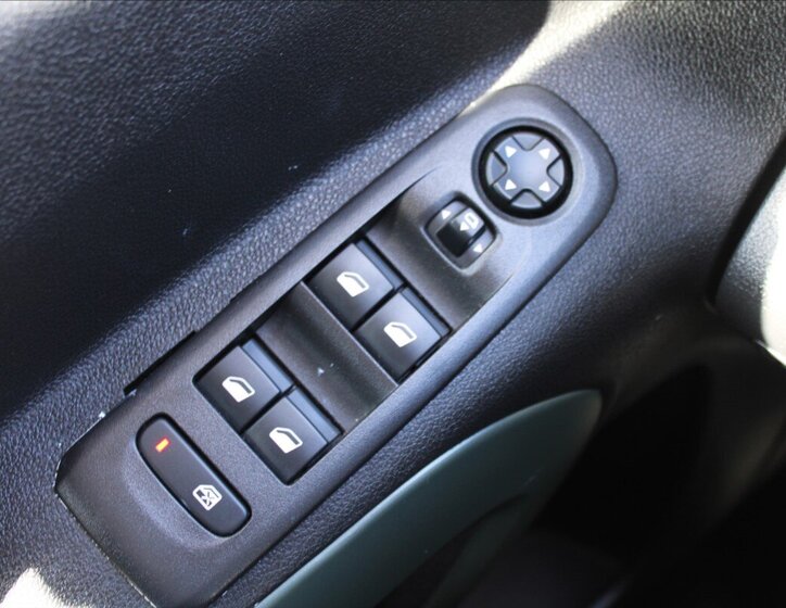 Citroën Berlingo MPV 1,5 l 96 kw