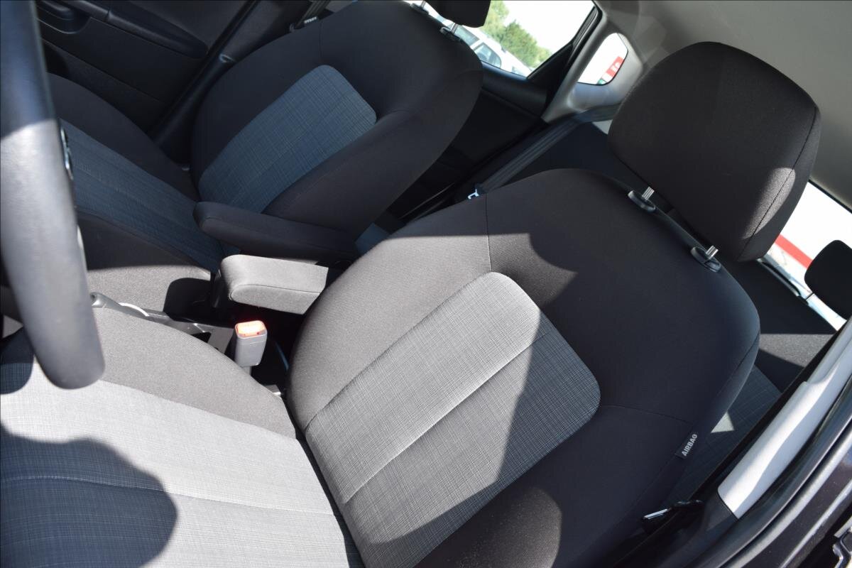 KIA Venga Kombi 1,4 l 66 kw