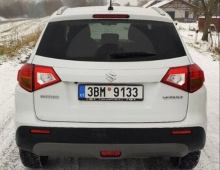 Suzuki Vitara 2