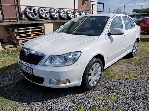 Škoda Octavia Sedan / Limuzína 1,6 l 77 kw