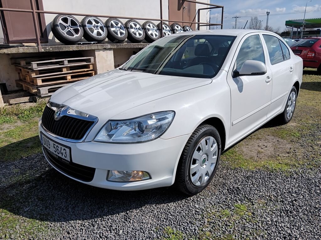 Škoda Octavia Sedan / Limuzína 1,6 l 77 kw