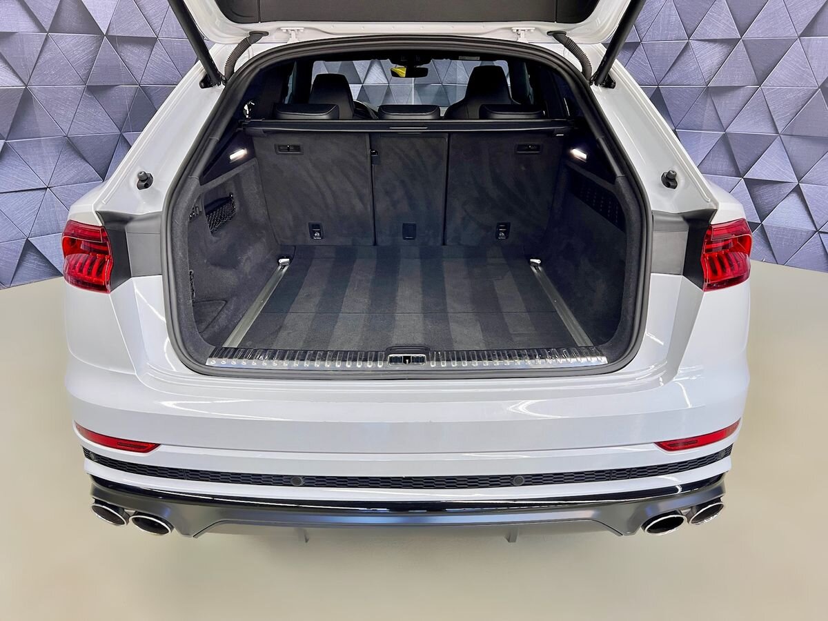 Audi SQ8 SUV 4,0 l 373 kw