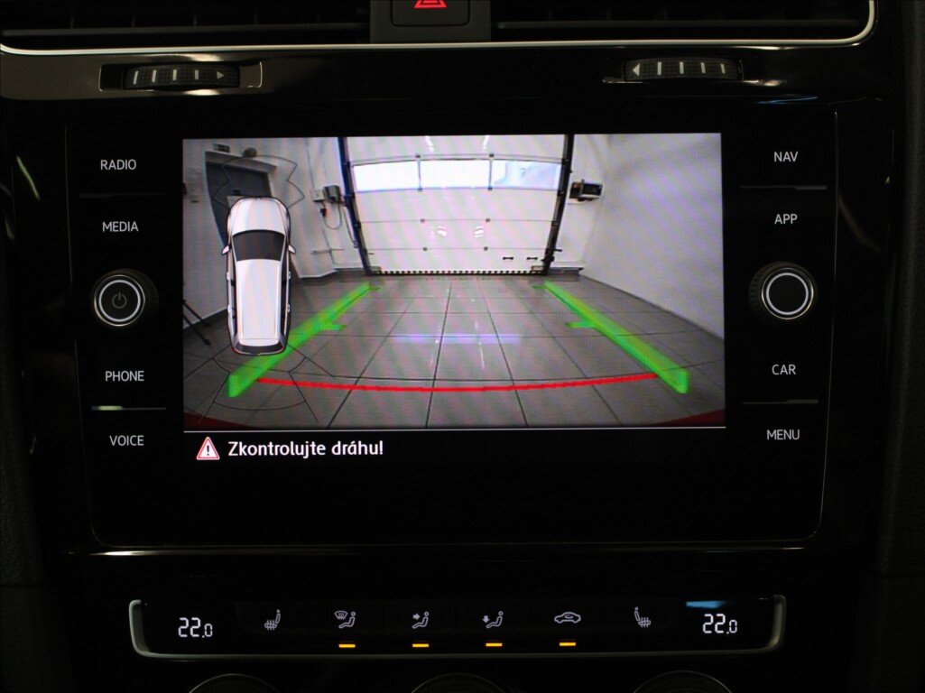 Volkswagen Golf Kombi 2,0 l 221 kw