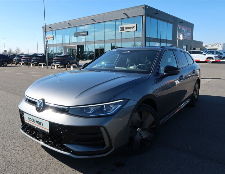 Volkswagen Passat Kombi 1,5 l 130 kw