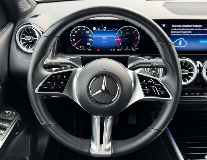 Mercedes-Benz GLB SUV / Terénní 2,0 l 110 kw