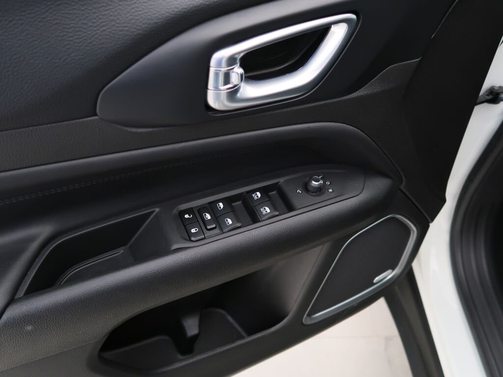 Jeep Compass SUV / Terénní 1,6 l 96 kw