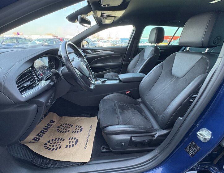 Opel Insignia Kombi 2,0 l 128 kw