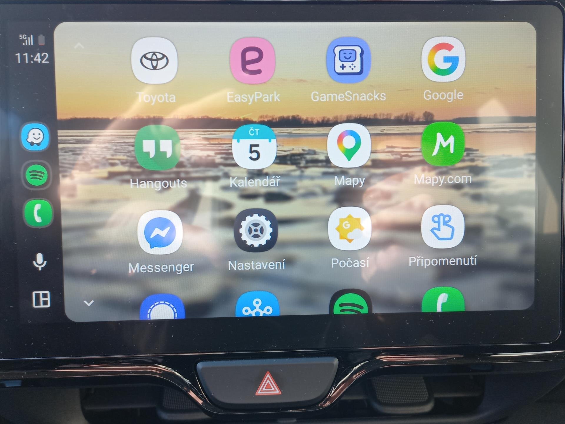 Toyota Yaris Cross CUV / Crossover 1,5 l 68 kw