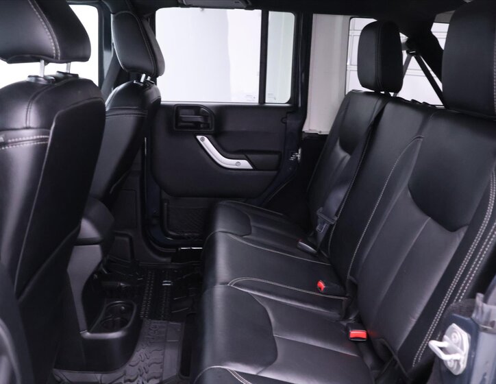 Jeep Wrangler SUV / Terénní 2,8 l 147 kw