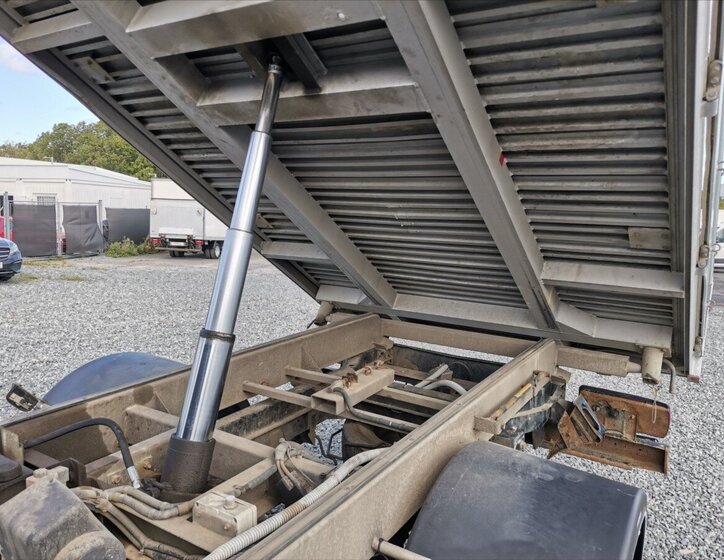 Mercedes-Benz Sprinter 9