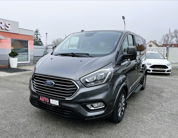 Ford Tourneo Custom 14