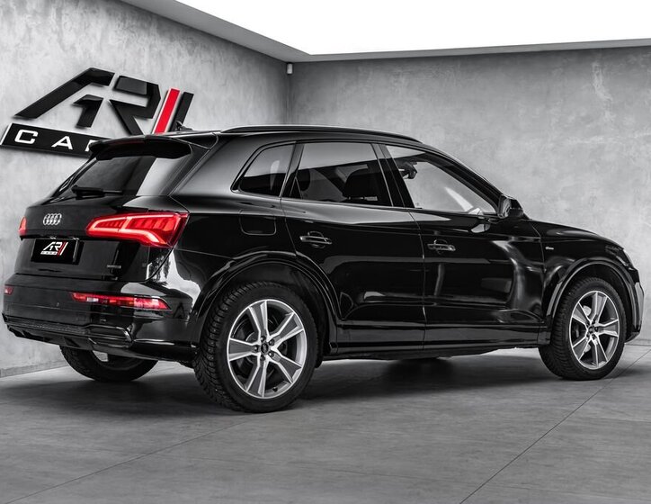 Audi Q5 SUV / Terénní 2,0 l 140 kw
