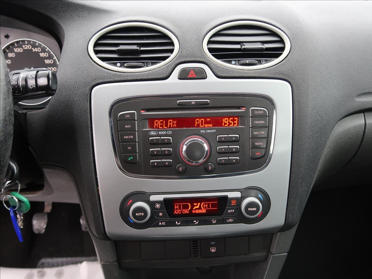 Ford Focus Hatchback 1,6 l 74 kw