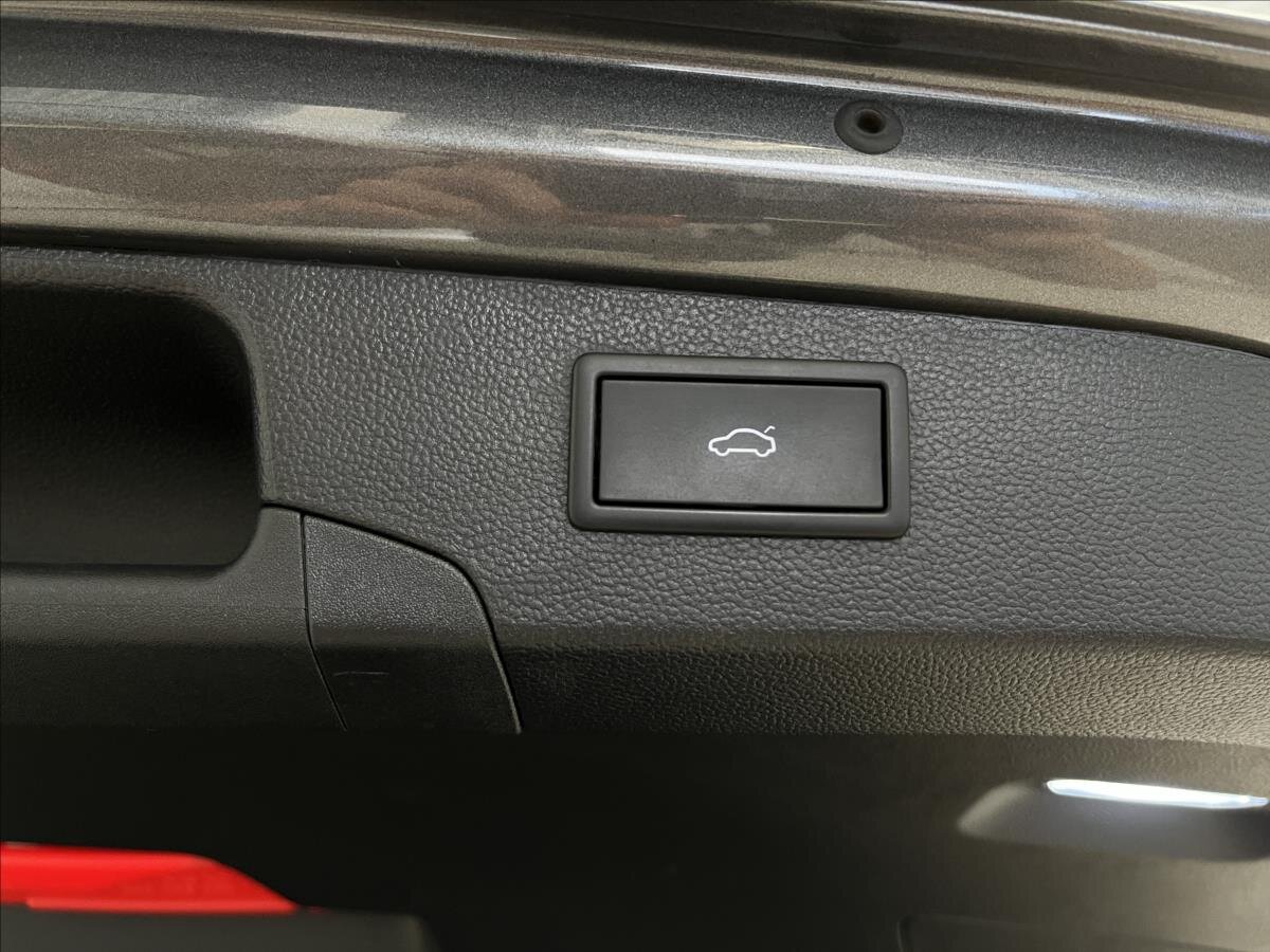 Škoda Superb Kombi 2,0 l 110 kw