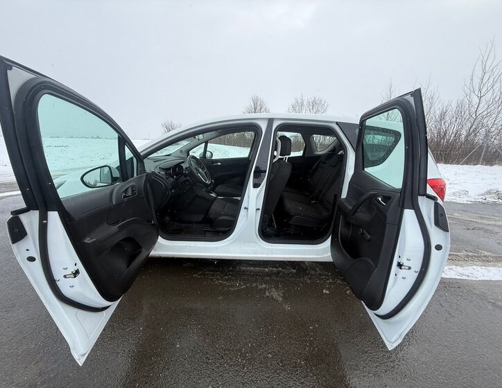 Opel Meriva MPV 1,4 l 74 kw