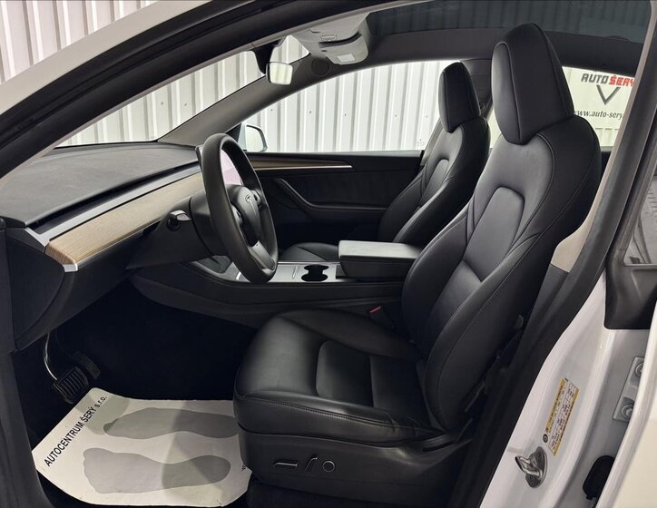 Tesla Model Y SUV 0,0 378 kw