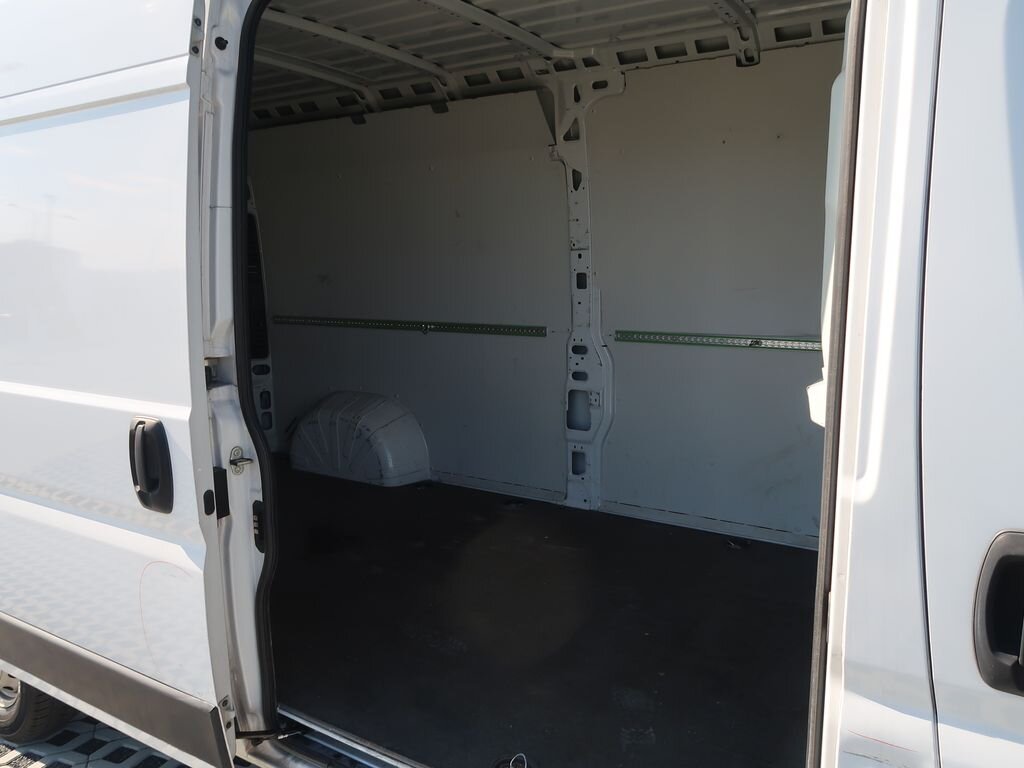 Opel Movano Skříň 2,2 l 103 kw