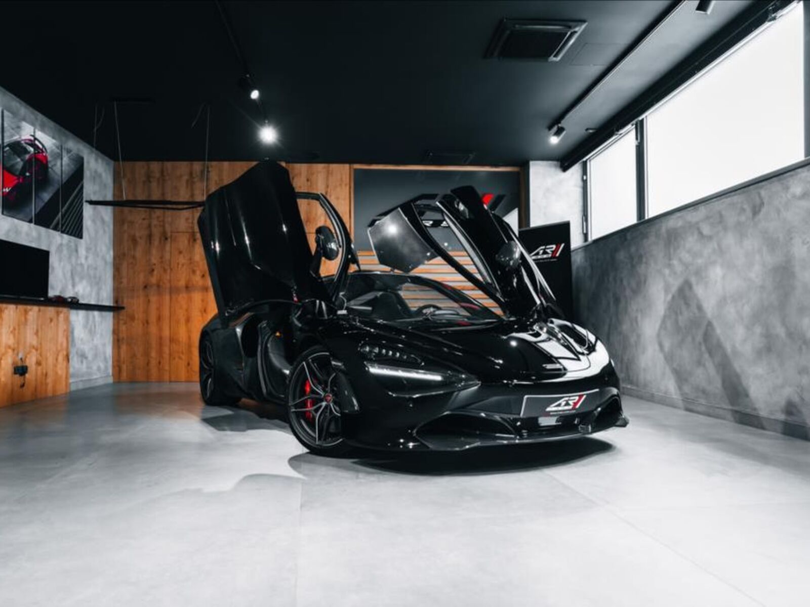 McLaren 720S 16