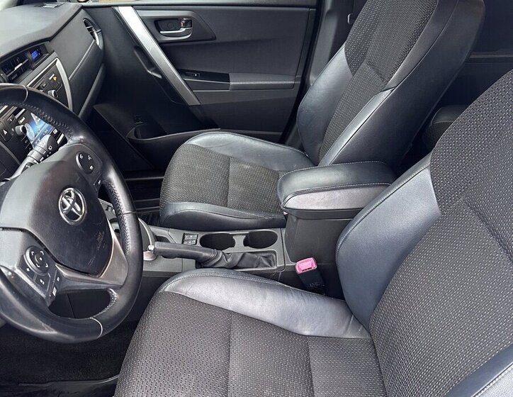 Toyota Auris Kombi 0,0 0