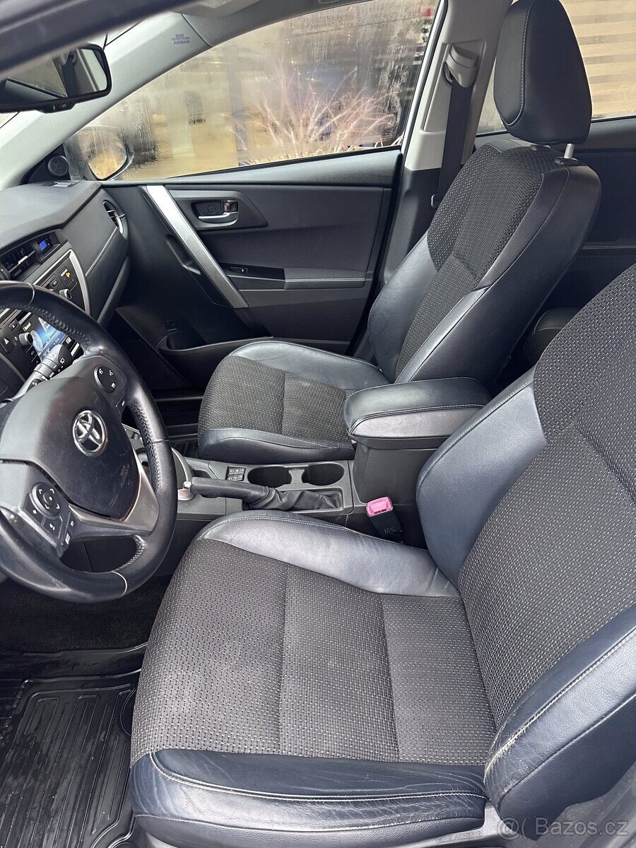 Toyota Auris Kombi 0,0 0