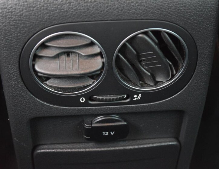 Volkswagen Golf Kombi 1,6 l 77 kw