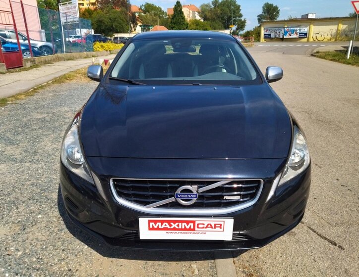 Volvo V60 2