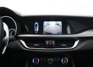 Alfa Romeo Stelvio 29