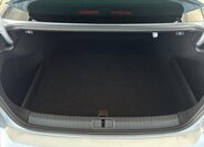 Volkswagen Passat Sedan / Limuzína 1,4 l 110 kw