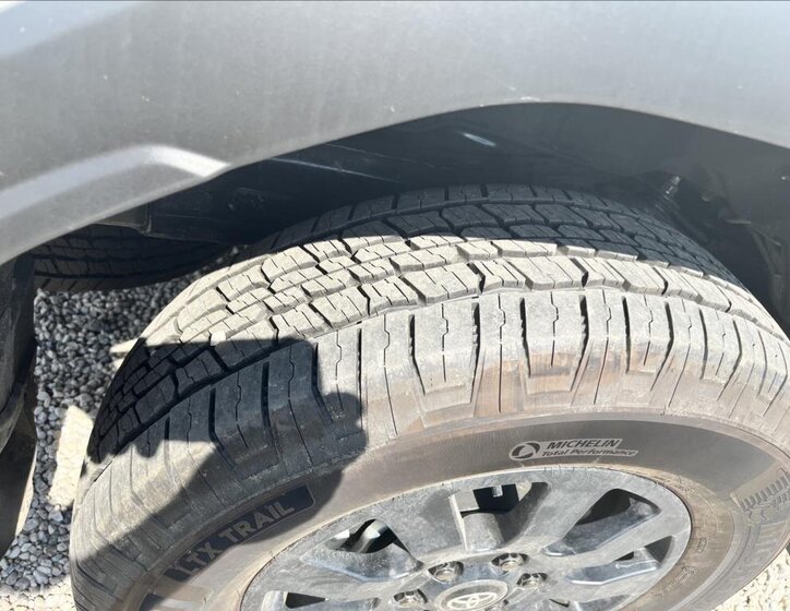 Toyota Land Cruiser 48