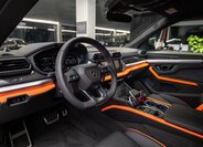 Lamborghini Urus 5