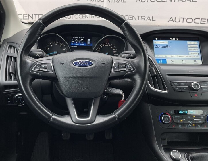 Ford Focus Kombi 999,0 92 kw