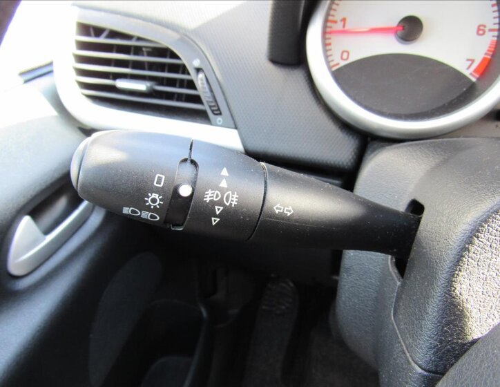 Peugeot 207 Hatchback 1,4 l 70 kw