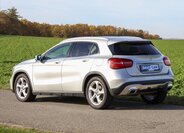 Mercedes-Benz GLA 5