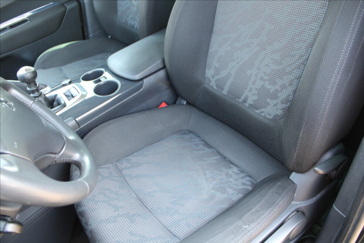 Peugeot 3008 MPV 1,6 l 80 kw