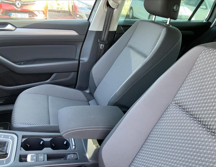 Volkswagen Passat Kombi 2,0 l 90 kw