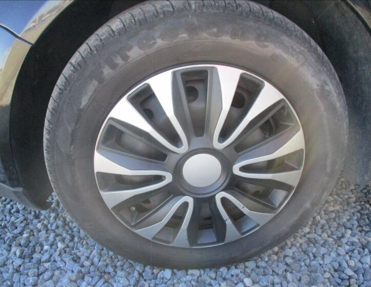 Volkswagen Golf Hatchback 1,6 l 77 kw