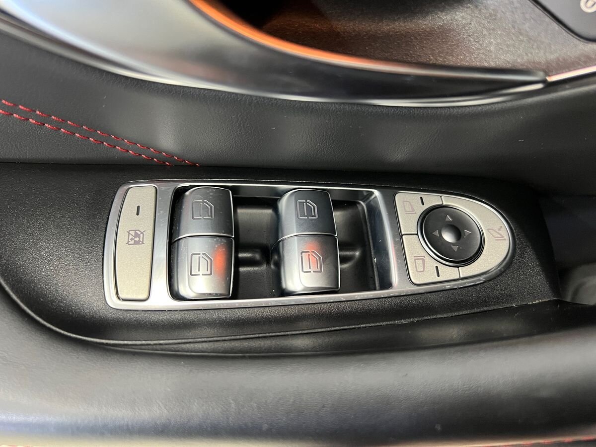 Mercedes-Benz Třídy E Kombi 3,0 l 320 kw