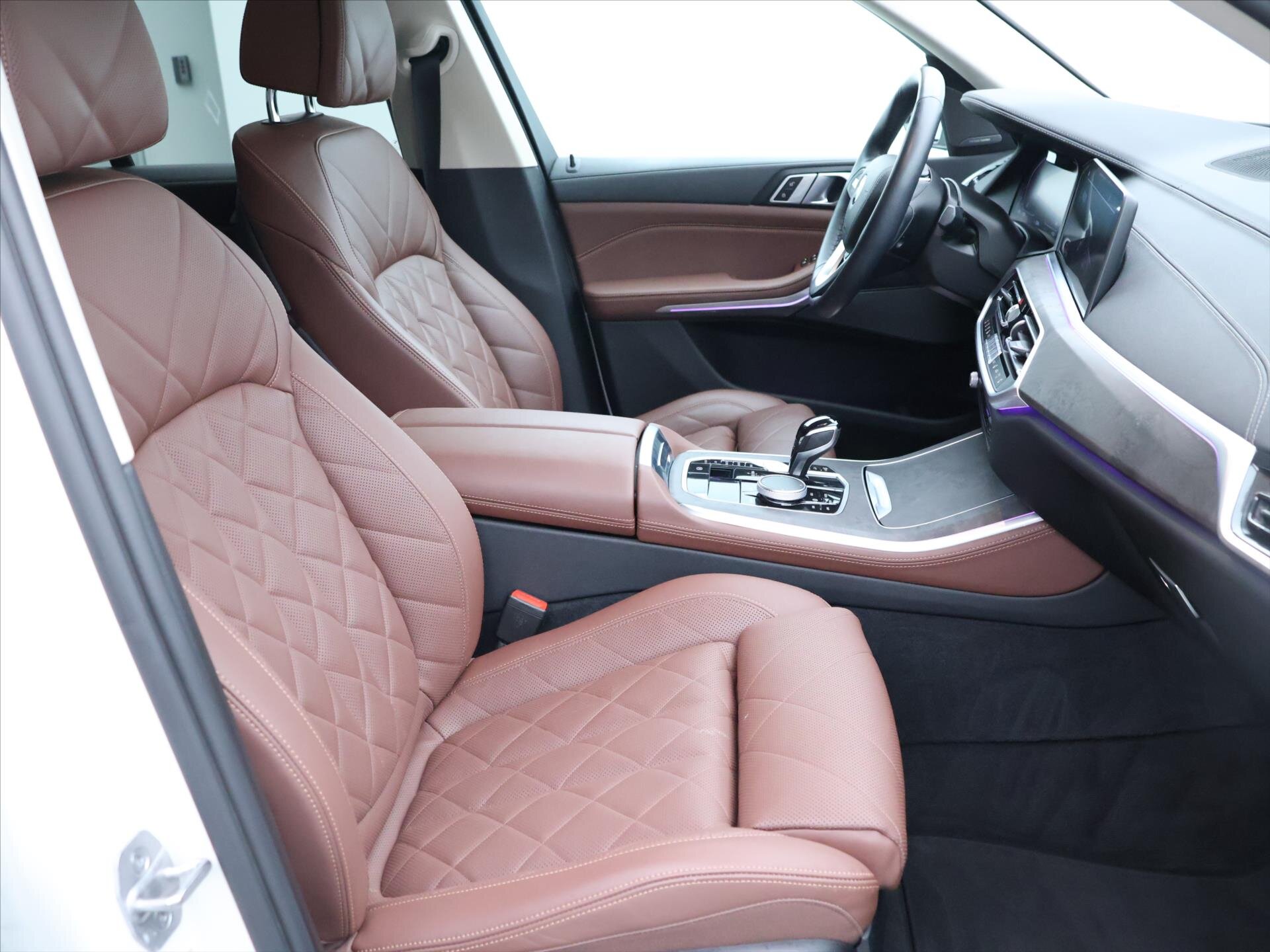 BMW X5 SUV / Terénní 3,0 l 210 kw