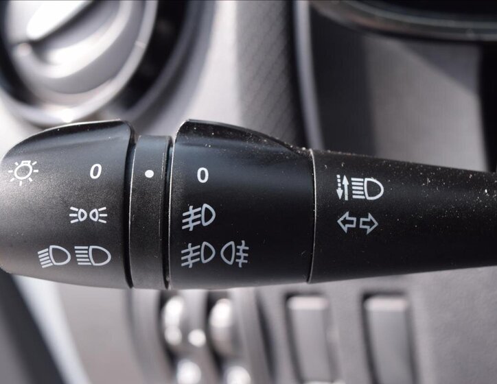 Renault Clio Hatchback 1,1 l 54 kw