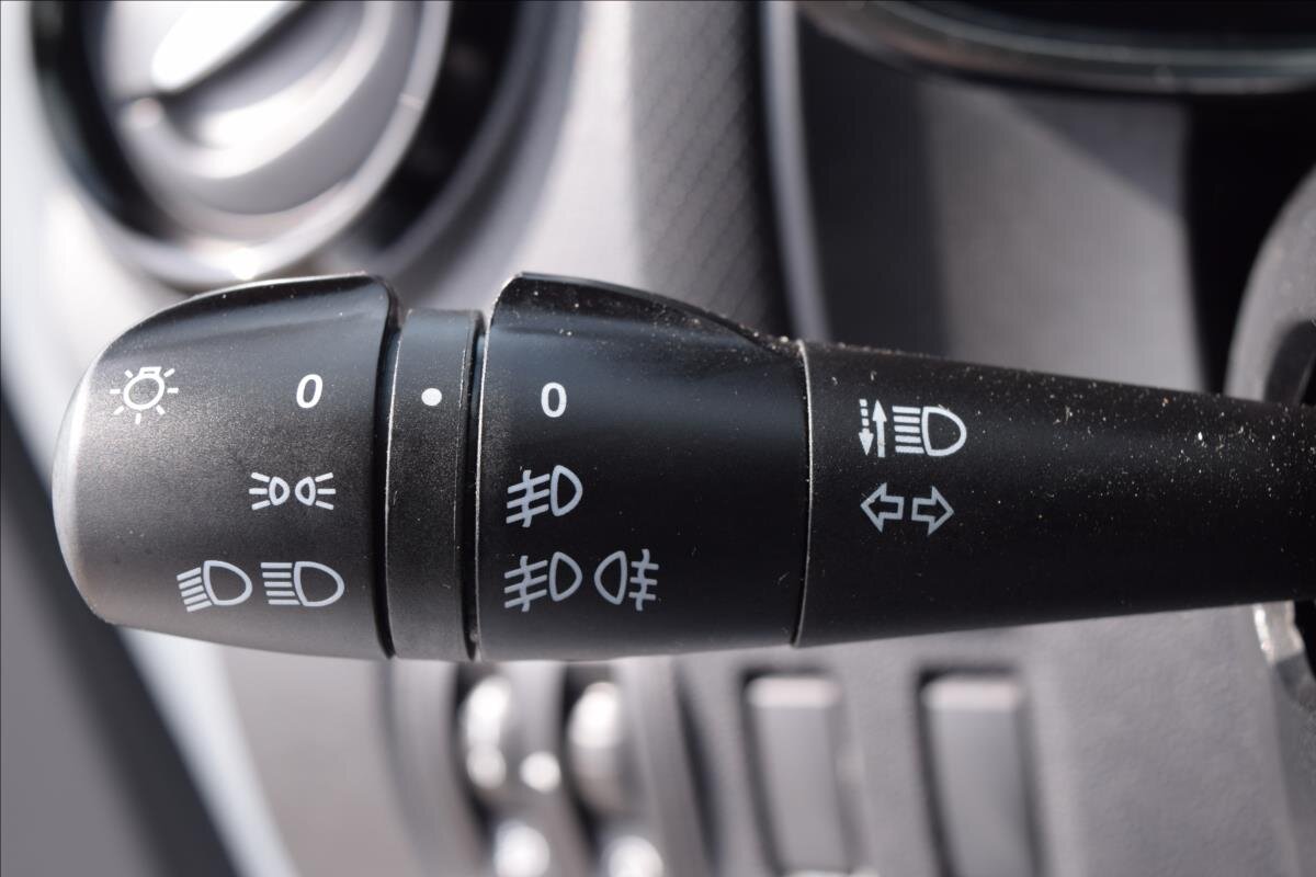 Renault Clio Hatchback 1,1 l 54 kw