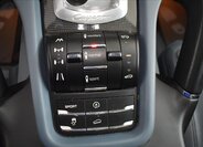 Porsche Cayenne SUV 4,8 l 405 kw