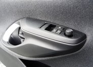 Toyota Yaris Hatchback 998,0 53 kw