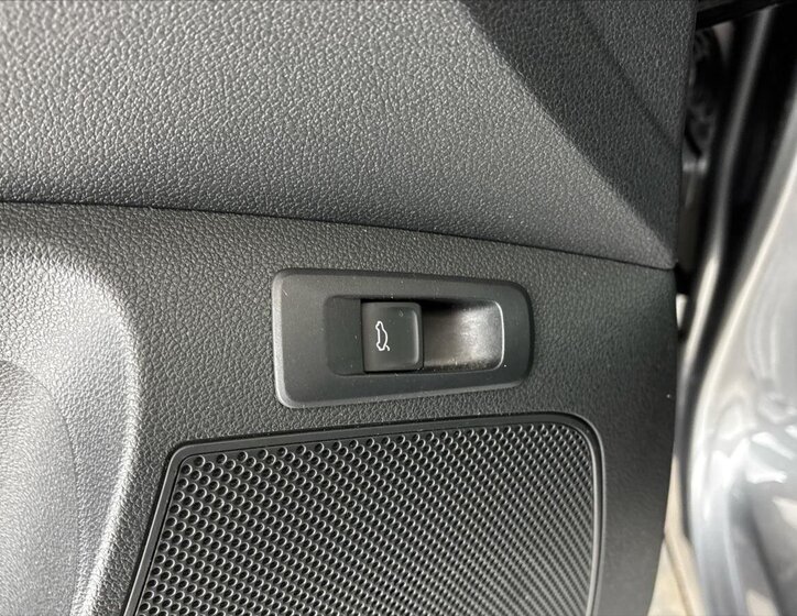 Škoda Karoq SUV / Terénní 1,5 l 110 kw