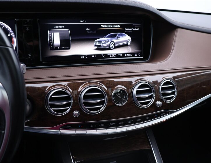 Mercedes-Benz Třídy S Sedan / Limuzína 4,7 l 335 kw