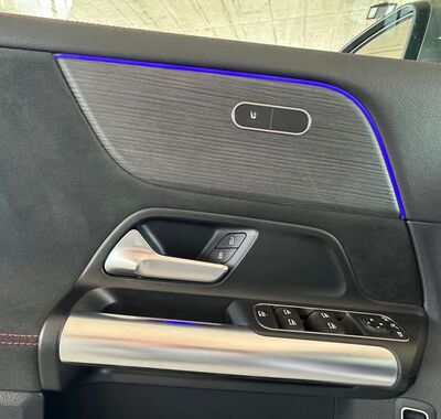 Mercedes-Benz GLA 11