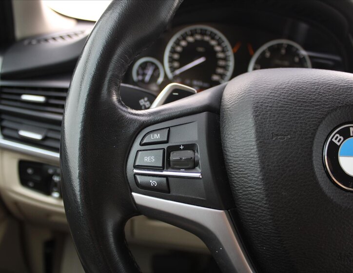 BMW X5 SUV / Terénní 3,0 l 190 kw