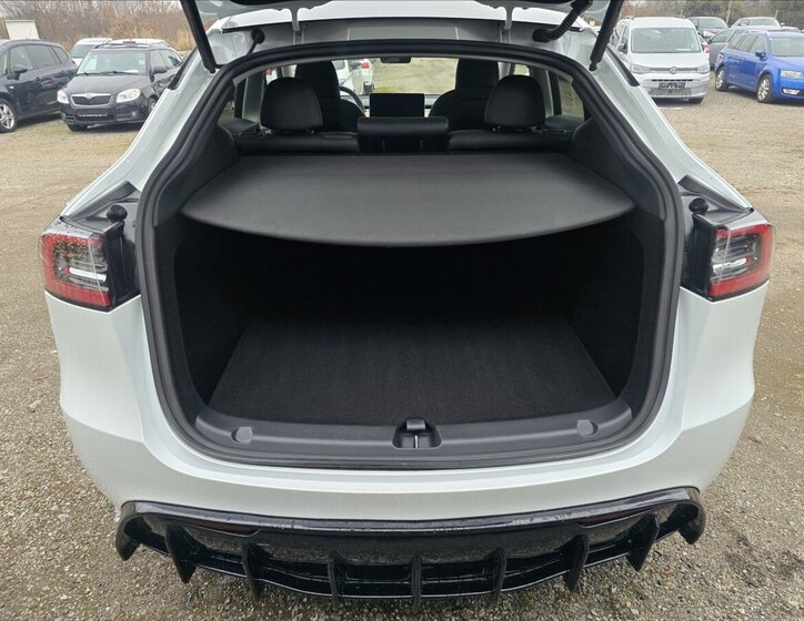 Tesla Model Y SUV 0,0 393 kw