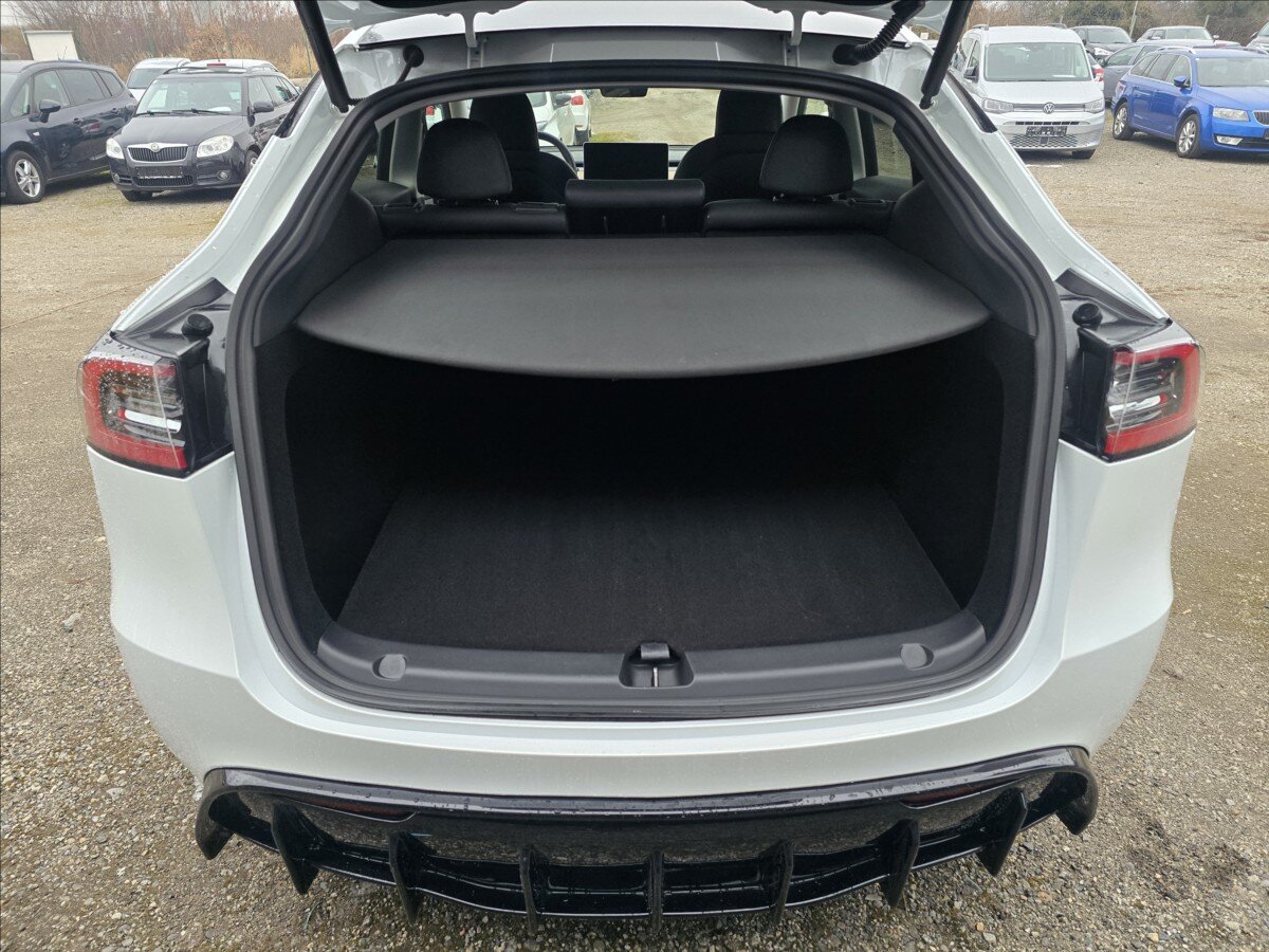 Tesla Model Y SUV 0,0 393 kw