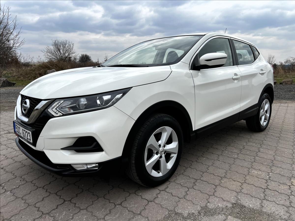 Nissan Qashqai SUV / Terénní 1,3 l 103 kw