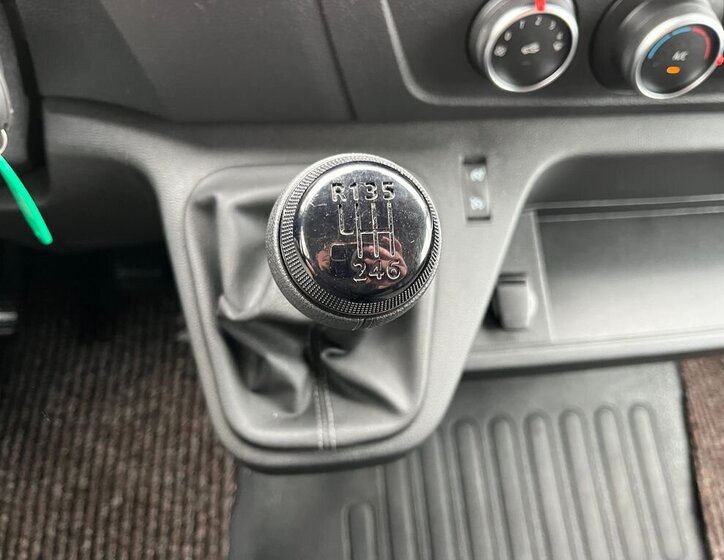 Nissan Interstar Skříň 2,3 l 100 kw